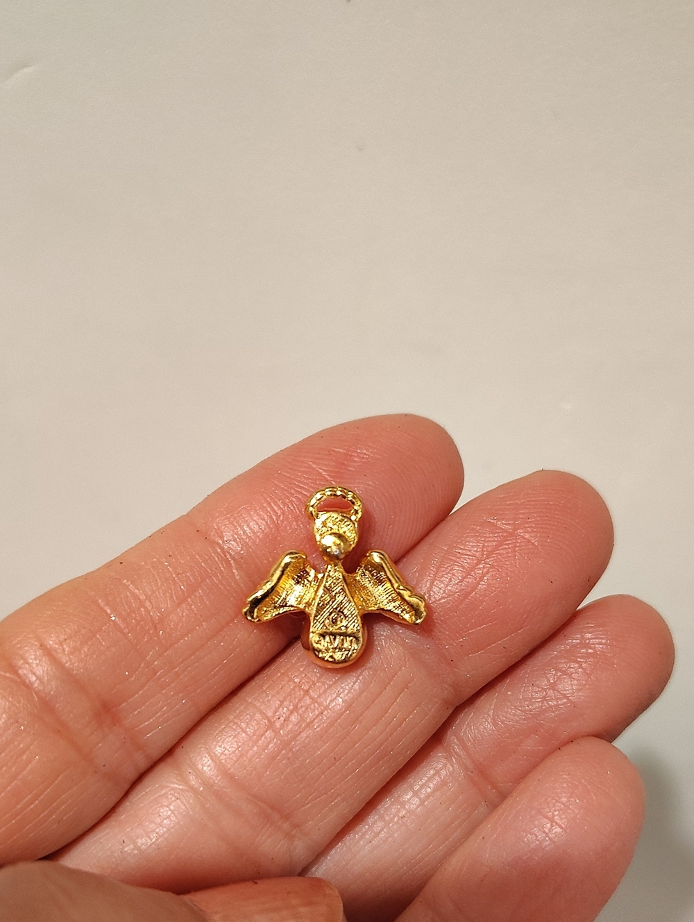 Avon Vintage Celestial Angel gold-tone rhinestone earrings - Picture 3 of 5